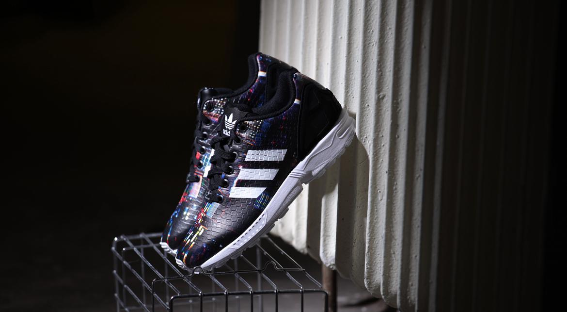。 adidas Originals ZX Flux W 